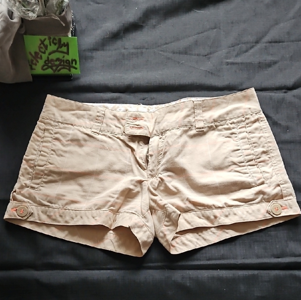 Hurley Women's Beige Cargo Shorts